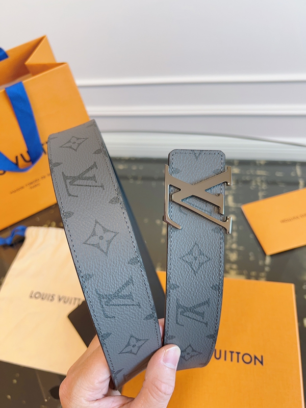 ルイヴィトンベルト着用イメージ